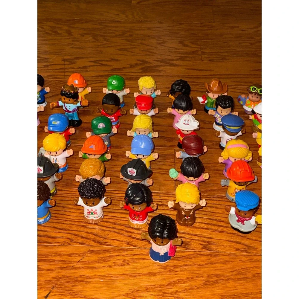 Megalot of Little People 65+ Characters Including Vintage, Christmas, Barbie EUC